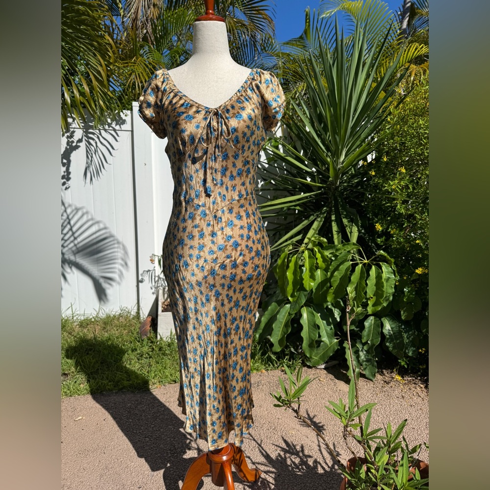 SOLD Vintage Betsey Johnson Satin Rose Print Milkmaid Midi Dress - Picture 11 of 12